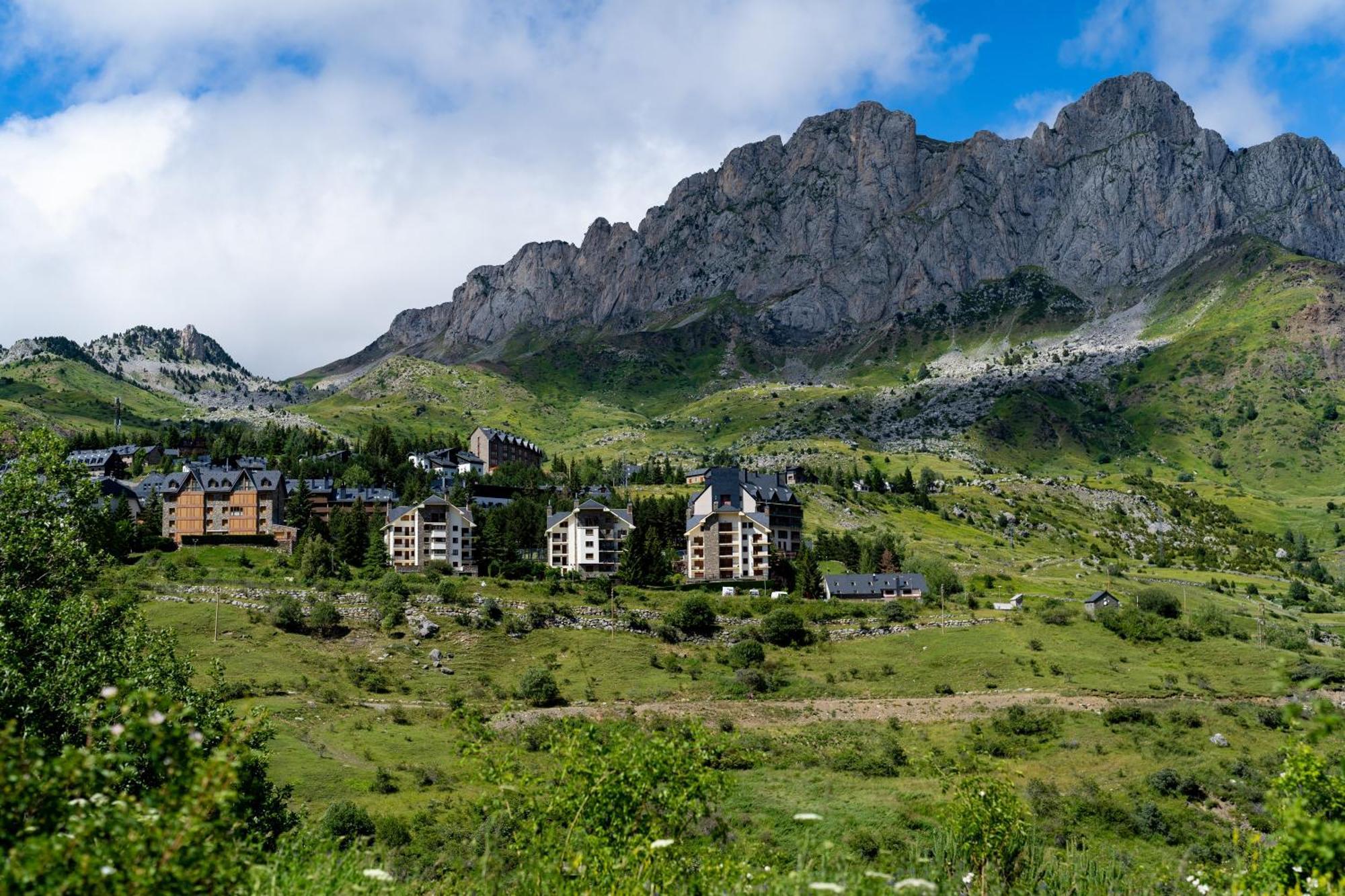 Snoe Hotel Formigal Exterior foto